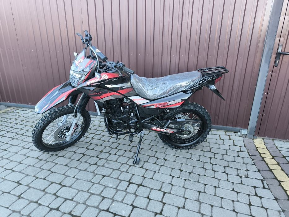 Мотоцикл GEON X-Road Light 250