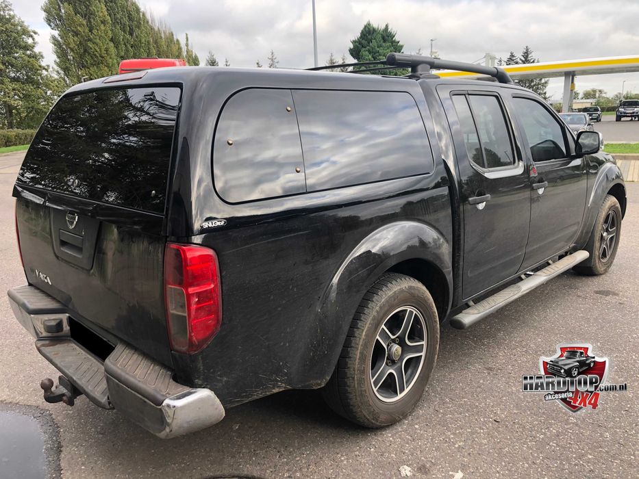 Zabudowa Paki Nissan Navara D40 SNUGTOP Hardtop Pick-Up