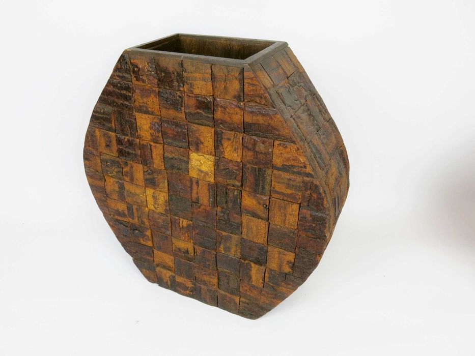 wielki drewniany wazon osłonka z kory vintage mozaika