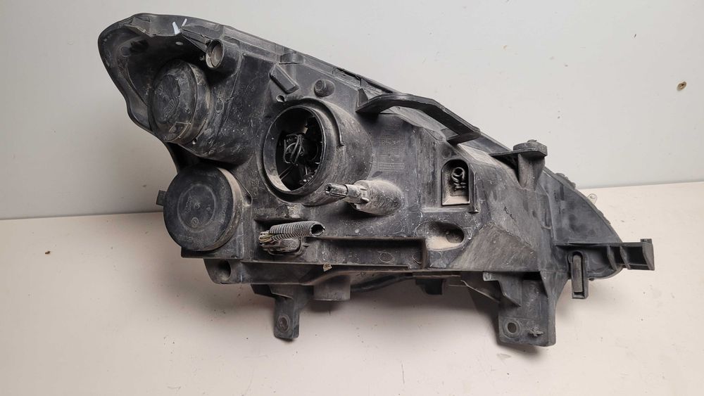lampa lewa lub prawa citroen berlingo II