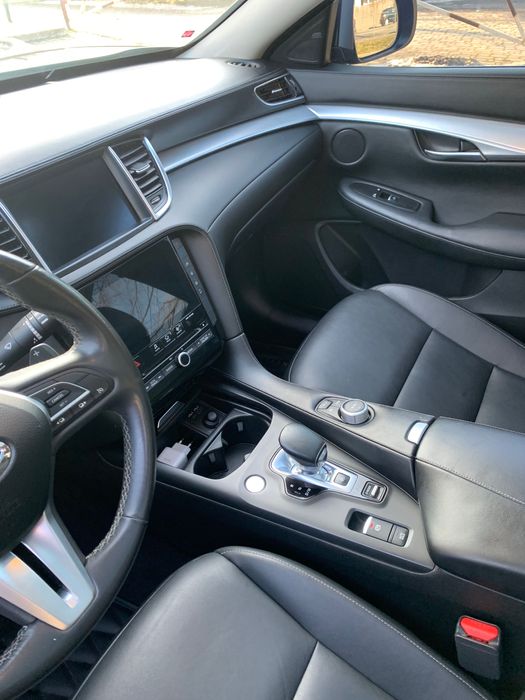 Infinity Qx50 кросовер