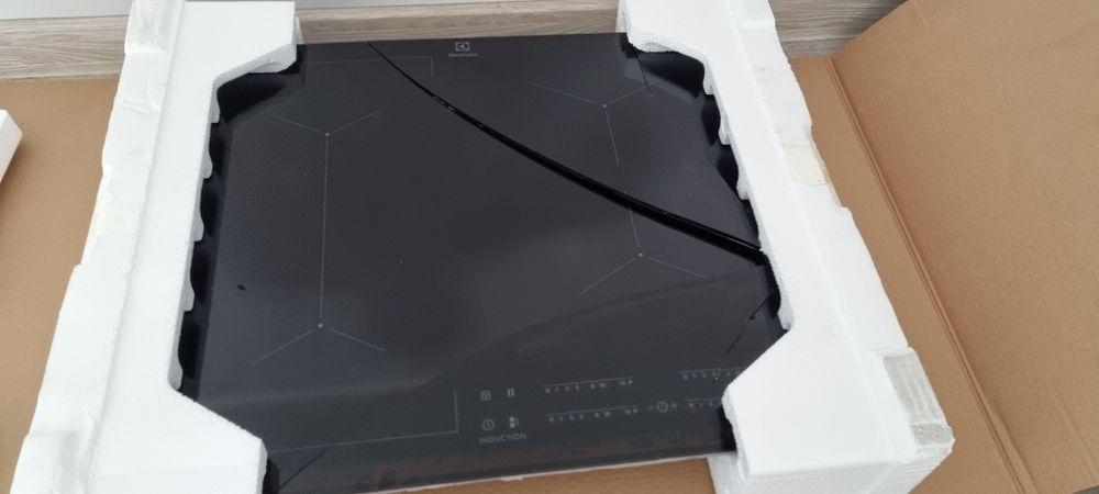 PŁYTA INDUKCYJNA ELECTROLUX CIT61443 PowerBoost Szlif- zbita szyba
