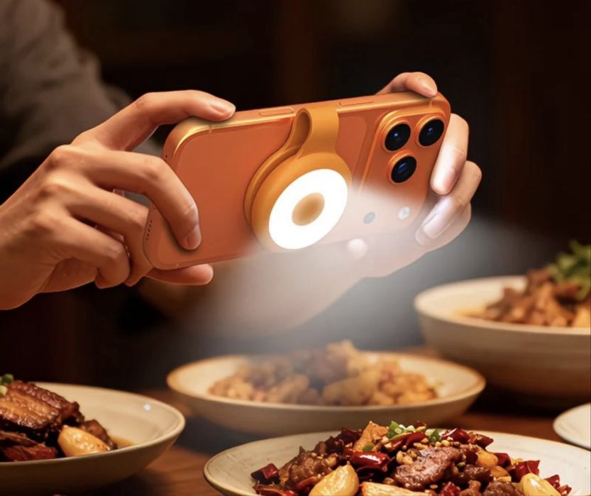 Магнітна LED-лампа для смартфона