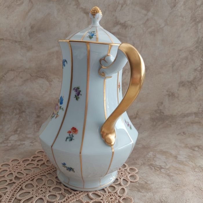 Starusieńki dzbanek, Haas & Czjzek z Chodova, w Czechach