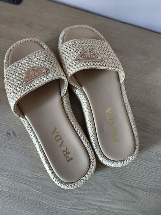 Шльопанці Prada жіночі