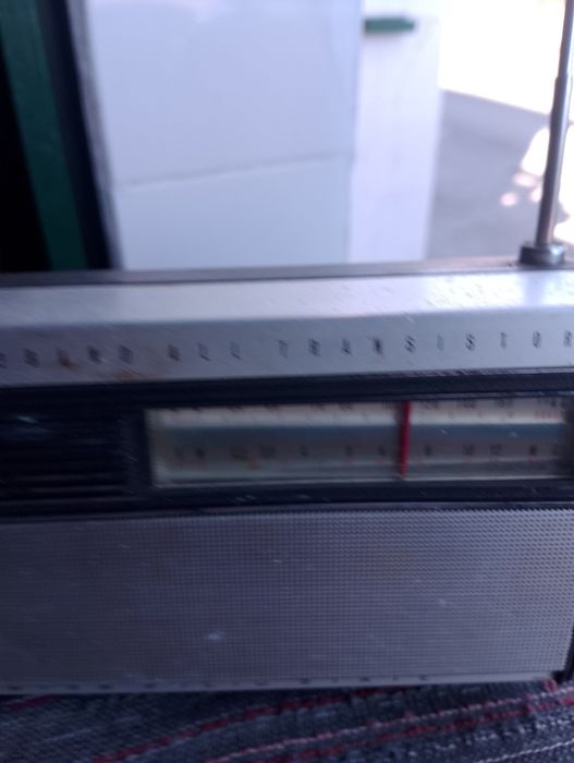 Radio a pilhas, bom estado