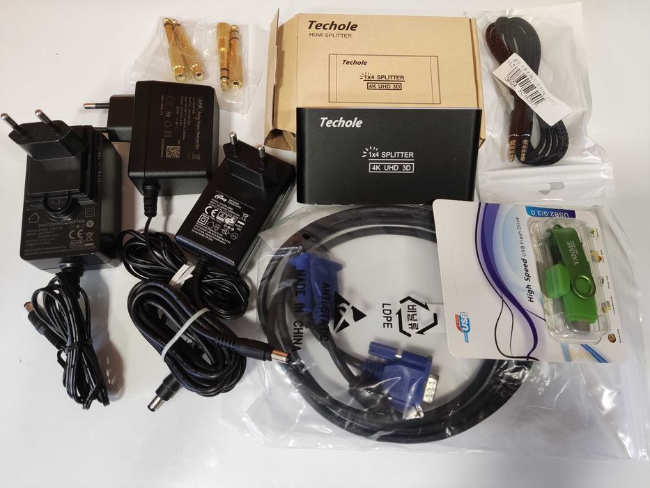 Splitter, PEN 256GB USB C, Carregadores, Cabo VGA e outros acessórios