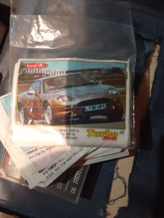 Повні колекції вкладишів ссср-овських жувальних гумок.