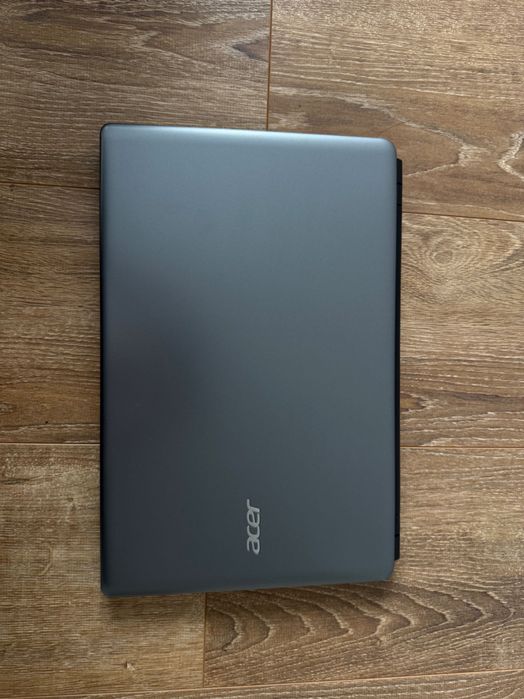 Używany laptop Acer Aspire w idealnym stanie z ukraińską klawiaturą