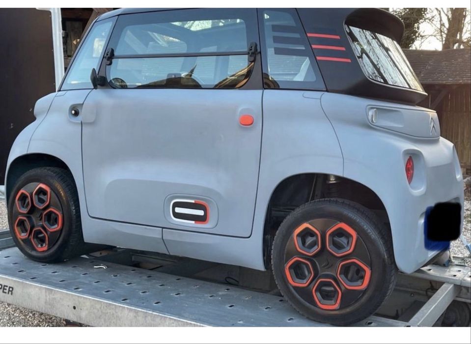 Citroen Ami Azul Claro