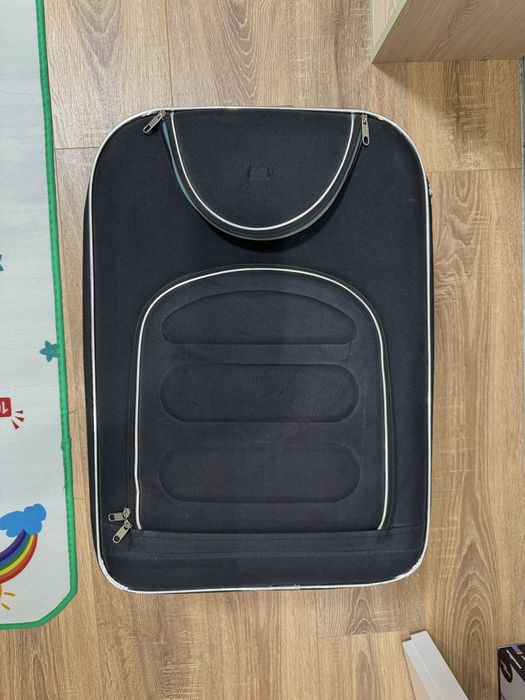 Чемодан на колесах