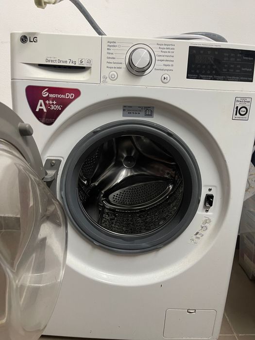 Máquina de Lavar LG 7kg - Inverter Direct Drive (A+++ -30%)