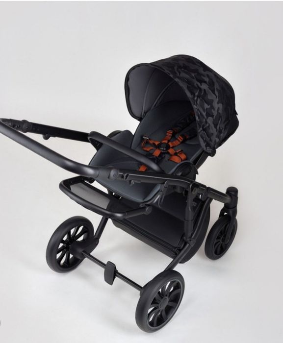 Коляска  3 в 1 Anex В идеальном состоянии