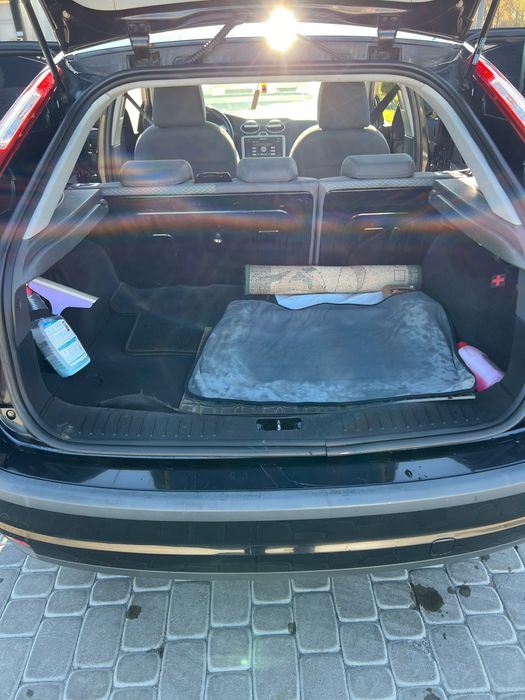 Ford Focus 1,6 бензин