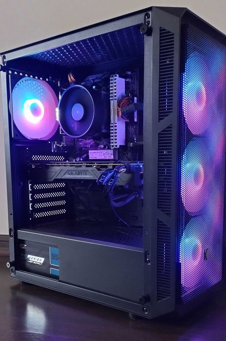 Komputer Gamingowy Windows 11 / RYZEN 7 / GTX 1080 8GB/ 16GB DDR4