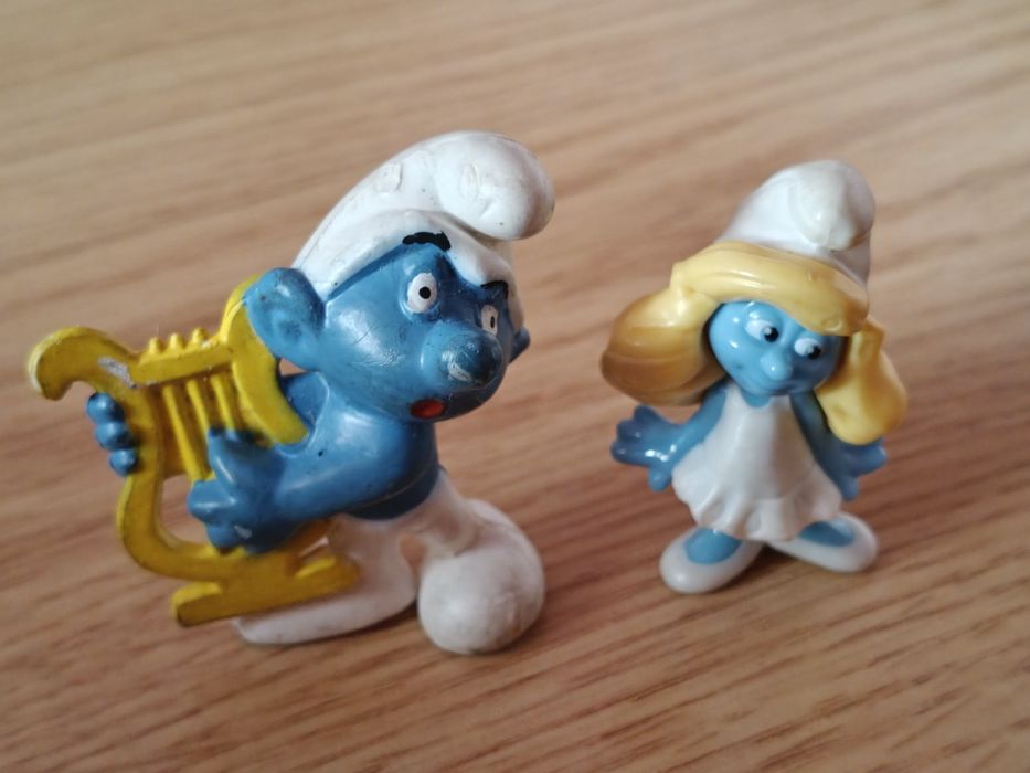 Smerf z lirą (poeta) plus Smerfetka