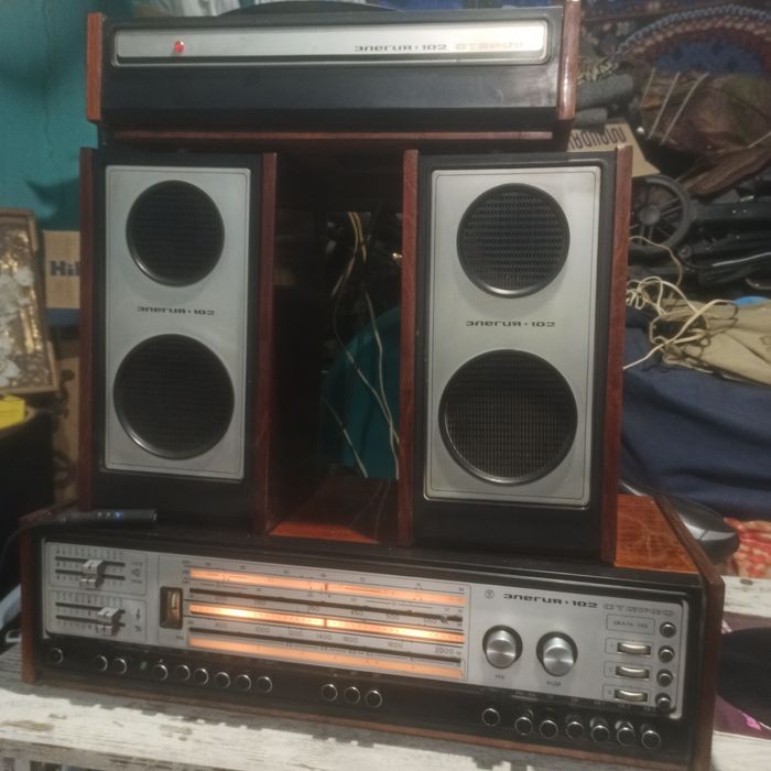 Продам радио технику Елегия+102