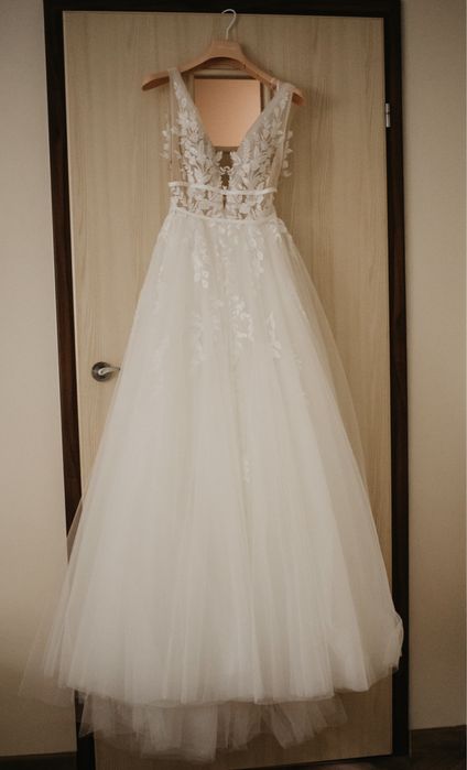 Suknia ślubna Lilian West 66155