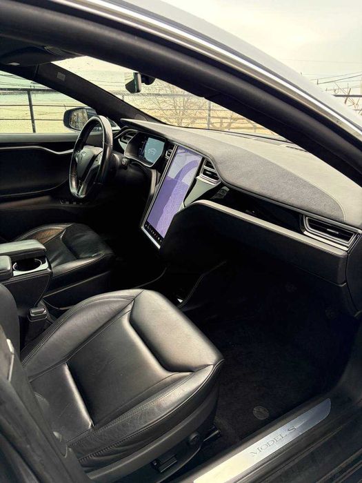 Tesla model s 2015 85D