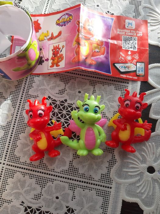 Киндер игрушки  дракоша