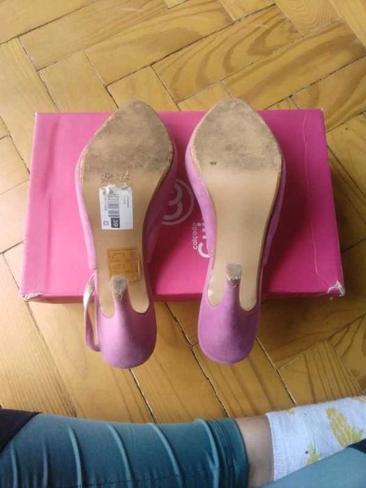 Sandálias rosa T39