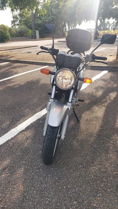 Honda CBF 250 super estimada