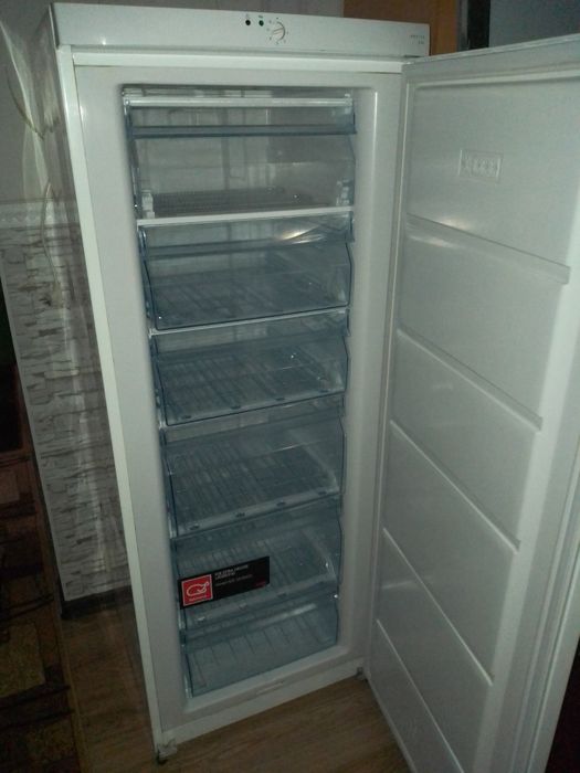 Морозильна камера AEG Arctis OKO