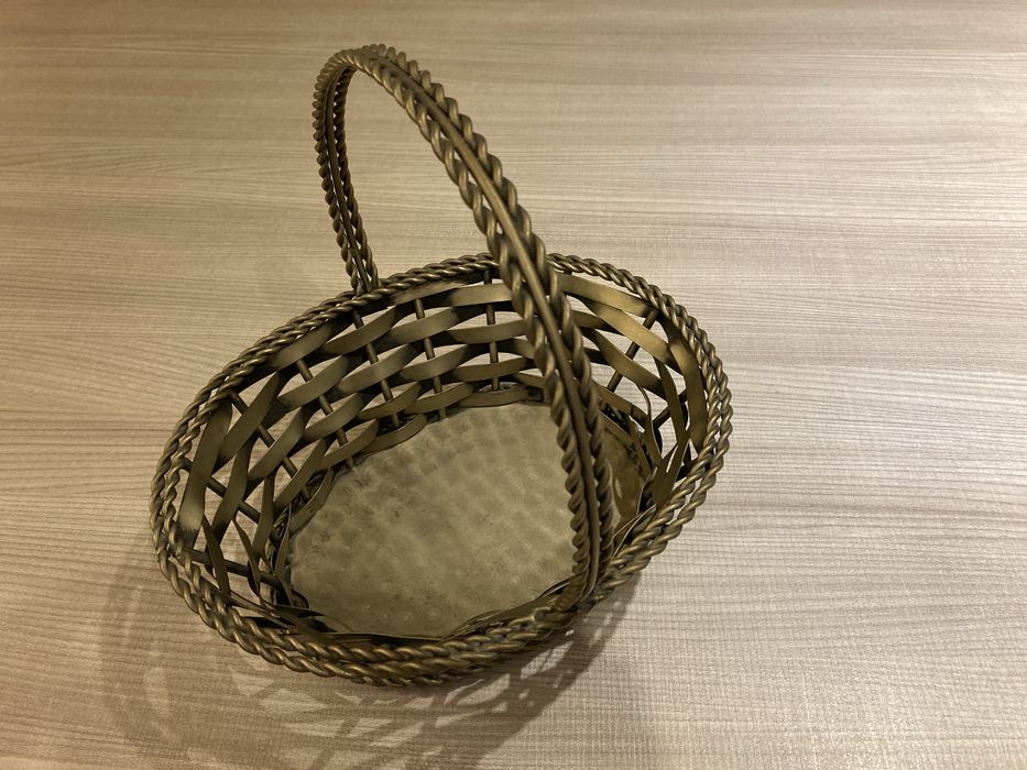 Cesta Antiga en Estanho
