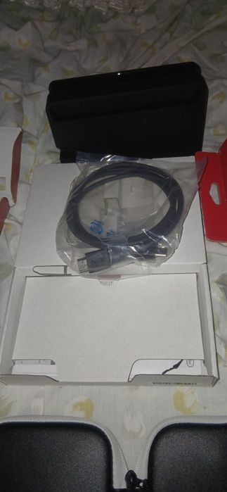 Nintendo Switch OLED (Como Nova) + Garantia + EA Sports FC 25 + Extras