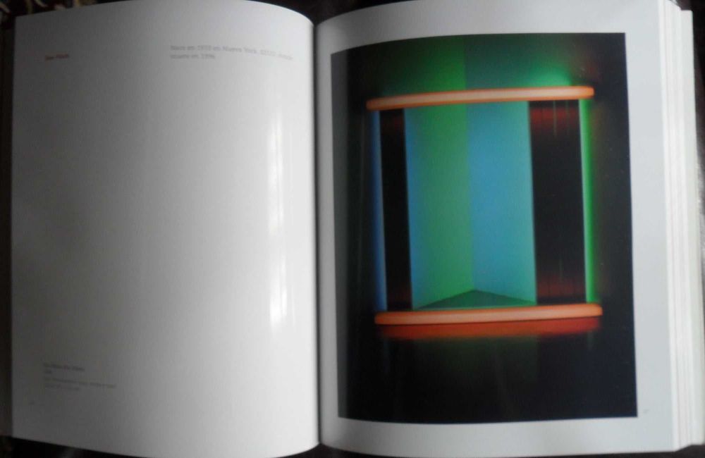 Miradas y Conceptos en la Col. Helga de Alvear [Arte Contemporânea]