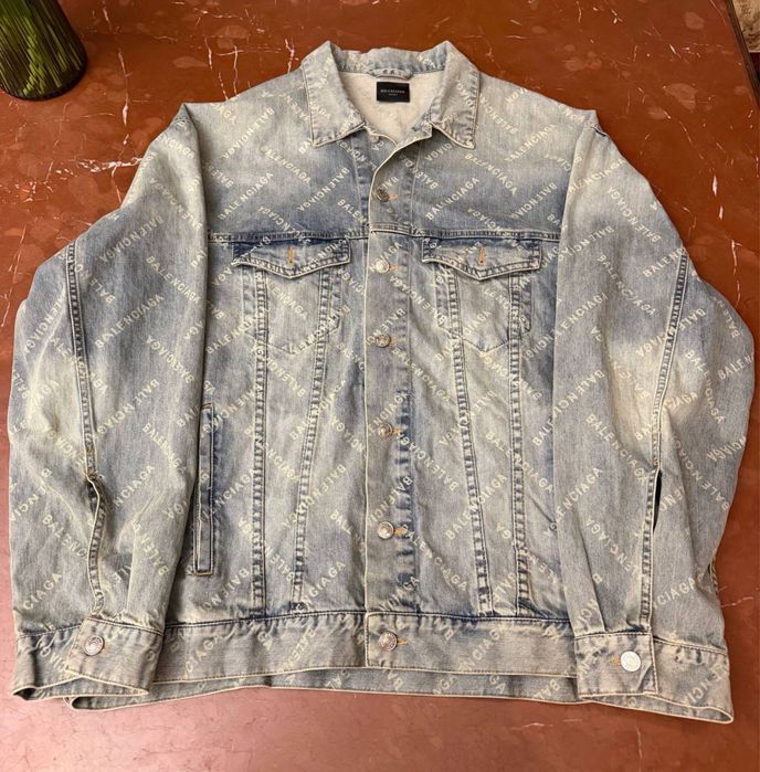 Джинсовая куртка Balenciaga