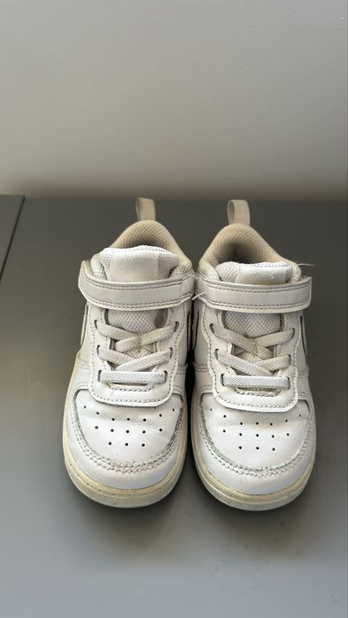 Sapatilhas Nike (tamanho 25)