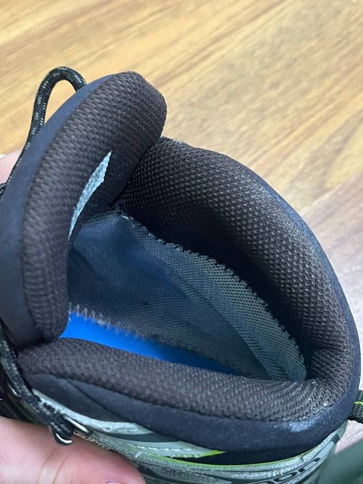 Кросівкі salamon