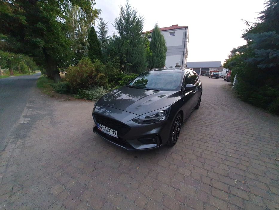 Ford Focus 1.5 BENZYNA OPŁACONY Bezwypadkowy serwisowany full LED navi kamera