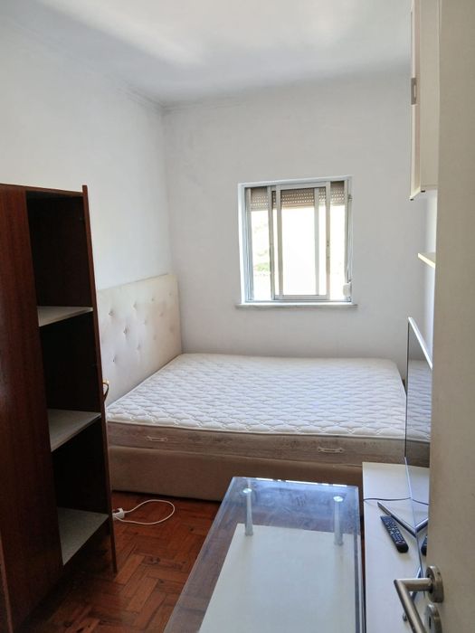 Quarto para arrendar