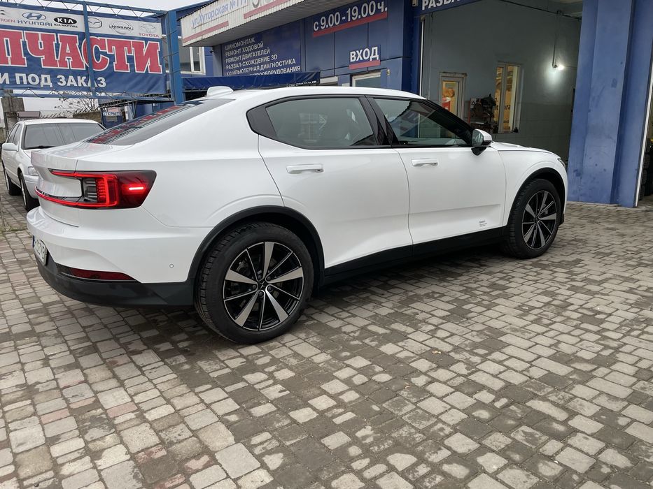 Polestar 2 Launch Edition