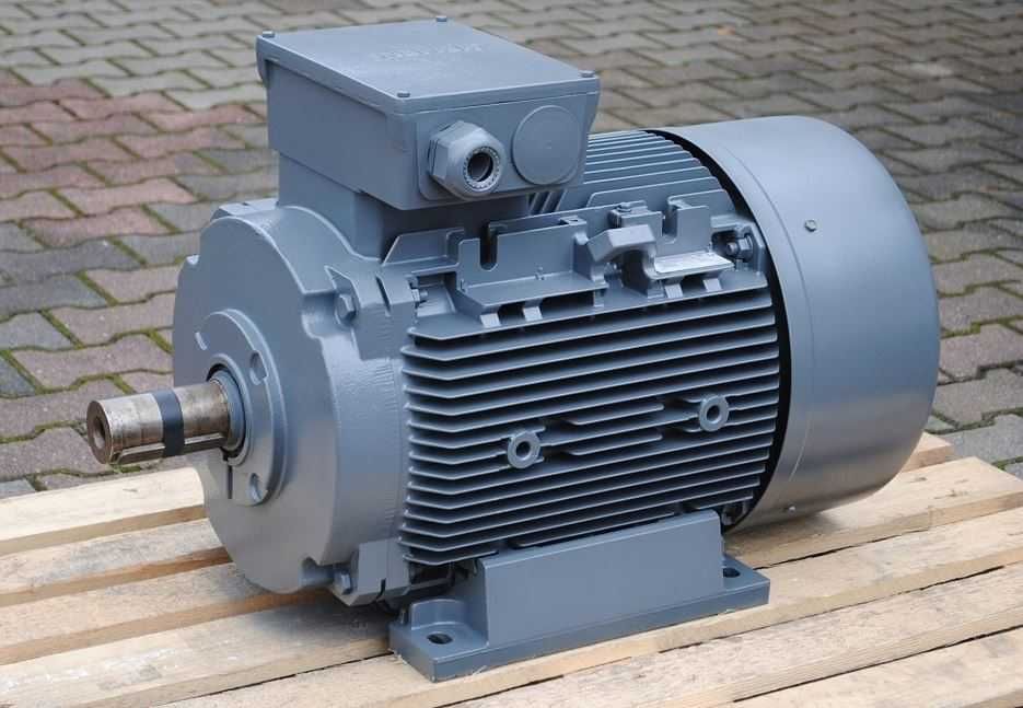 Silnik elektryczny 30kw. 2960obr./min. SIEMENS