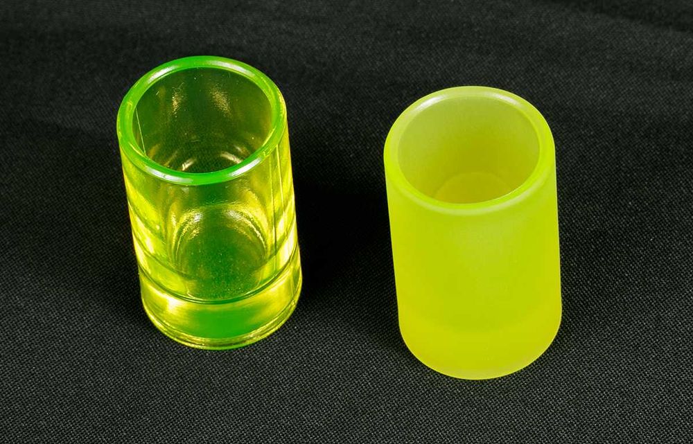 Рюмка 20мл урановое стекло