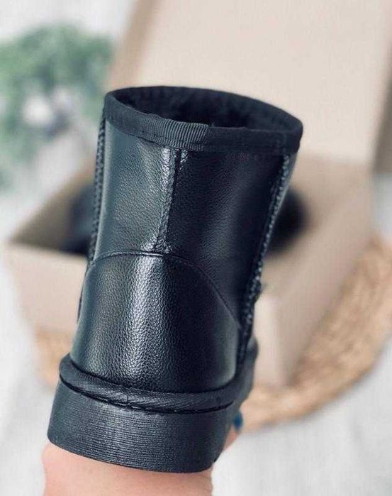 Теплі жіночі уггі