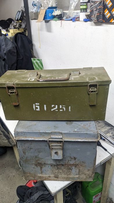 Ящик металевий металічний залізний железный