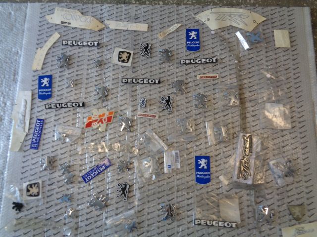 Naklejki Emblematy Peugeot kisbee speedfight elystar satelis elyseo