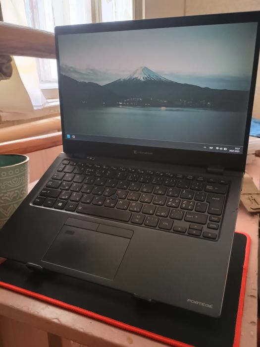 Dynabook(Toshiba) X30L-J-19H / i7-1165G7 / iris xe / 16 ram / ssd 512