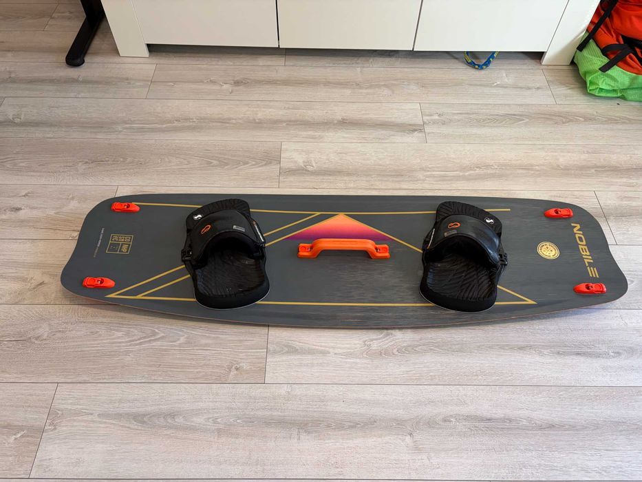 Deska Kitesurfing Nobile NHP 134x41 + Footstrapy Infinity Excellent