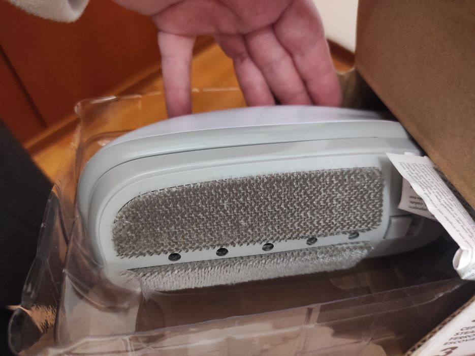 Escova de roupa a vapor