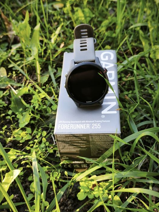 Годинник Garmin Forerunner 255