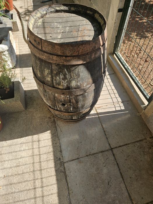 Barril/ pipa  de madeira