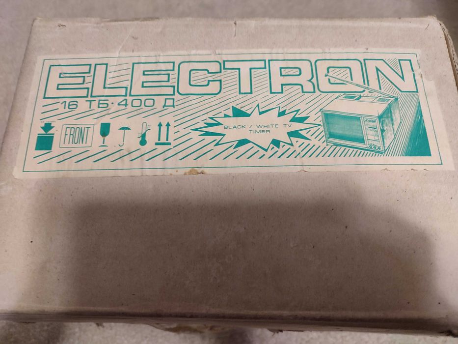 Телевизор - радио портативный Електрон 16ТБ-400Д  состояние нового.