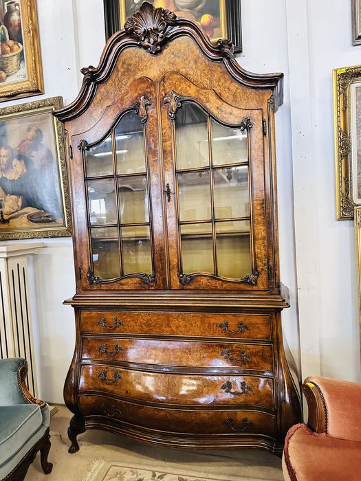 Piękna witryna barokowa „brzuchatka” na lwich łapkach :)