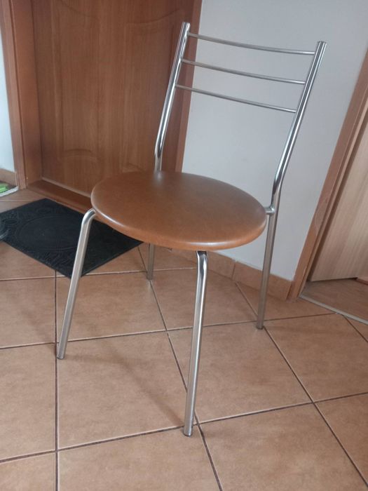 Komplet krzesła metalowe