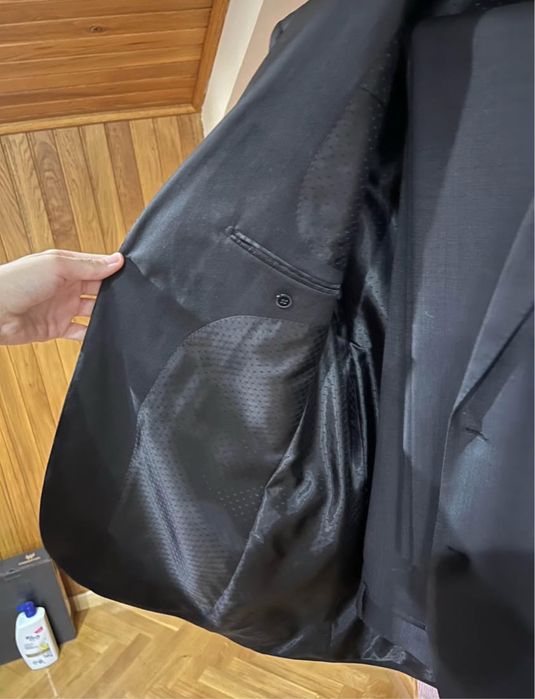 Fato em lã novissimo usado uma vez